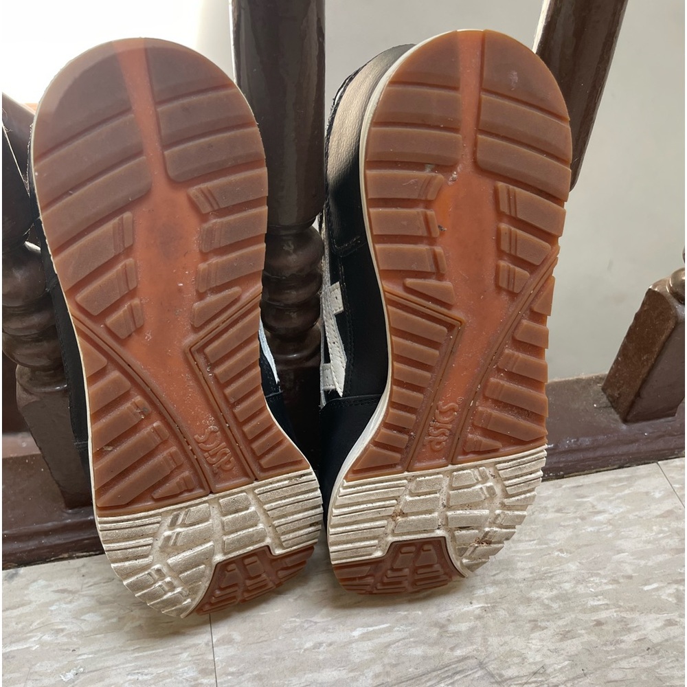 Size: 8 ASICS👟 - Picture 6 of 6
